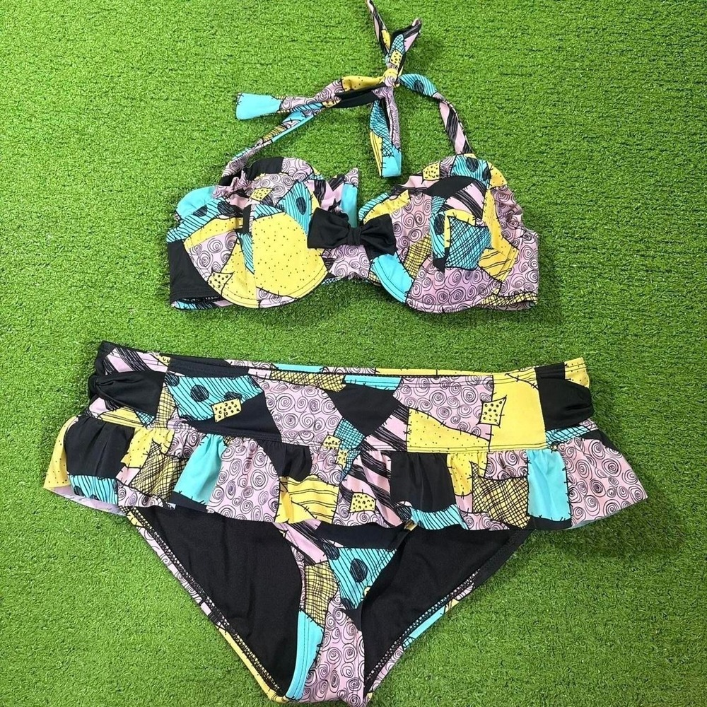Disney Nightmare Before Christmas Swimsuit Two Piece (S,L) Summer Ruffles Halter
